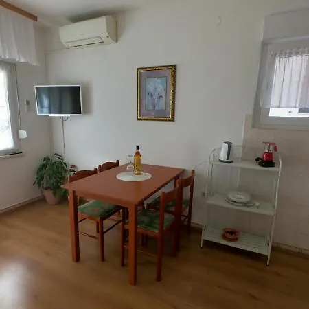 With Parking Space - Diklo, - 20896 Apartmán Zadar